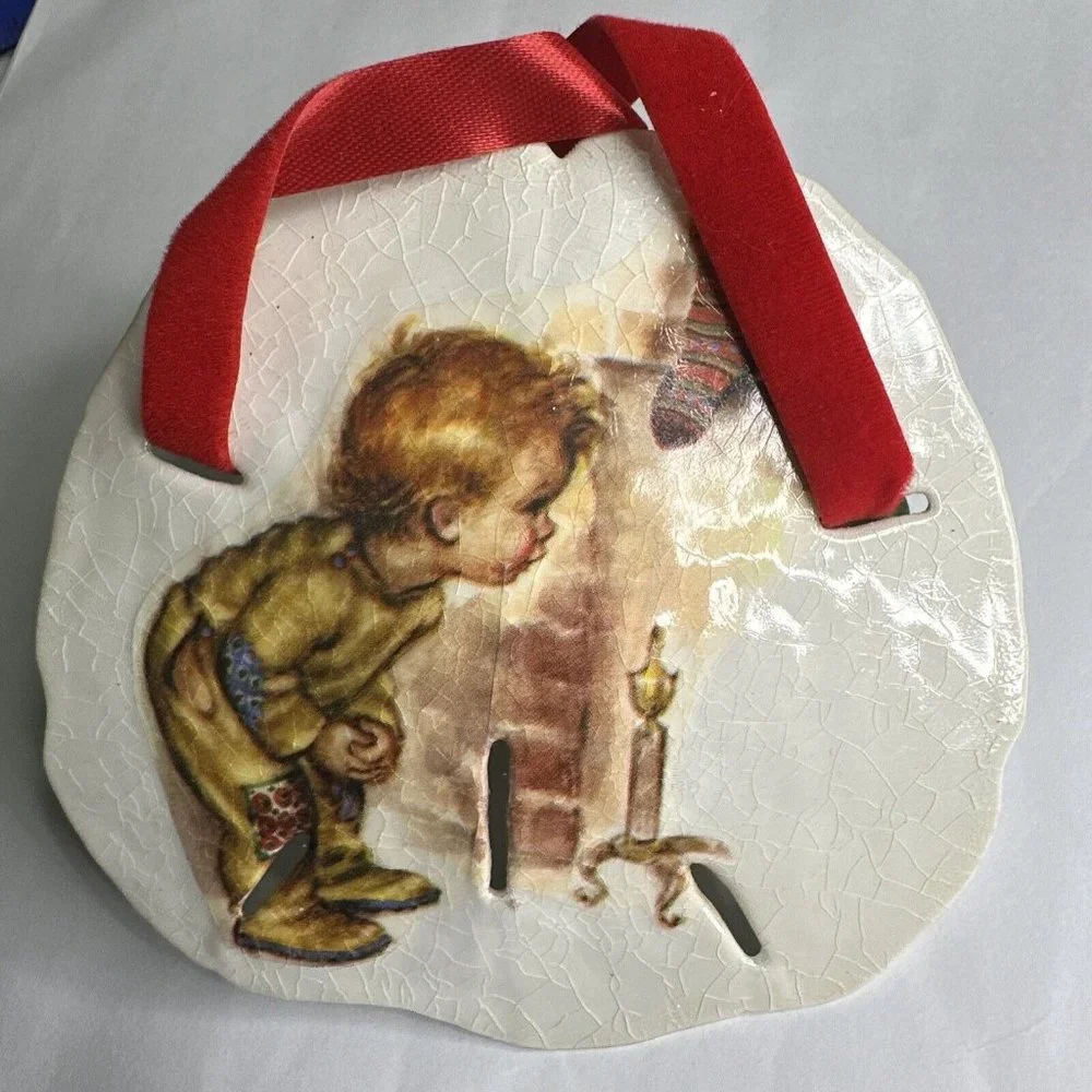 Vintage decorative sand dollar shell Christmas ornament‎ 4” diameter